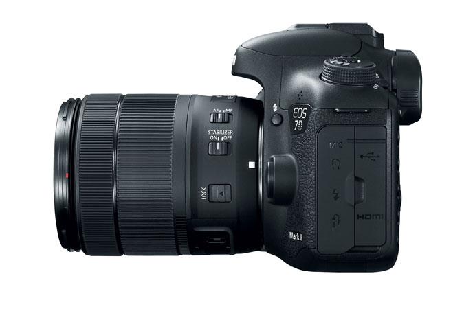 Canon EOS 7D Mark II EF-S 18-135mm