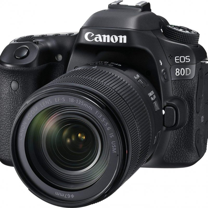 Canon EOS 80D kit 18-135mm Nano USM