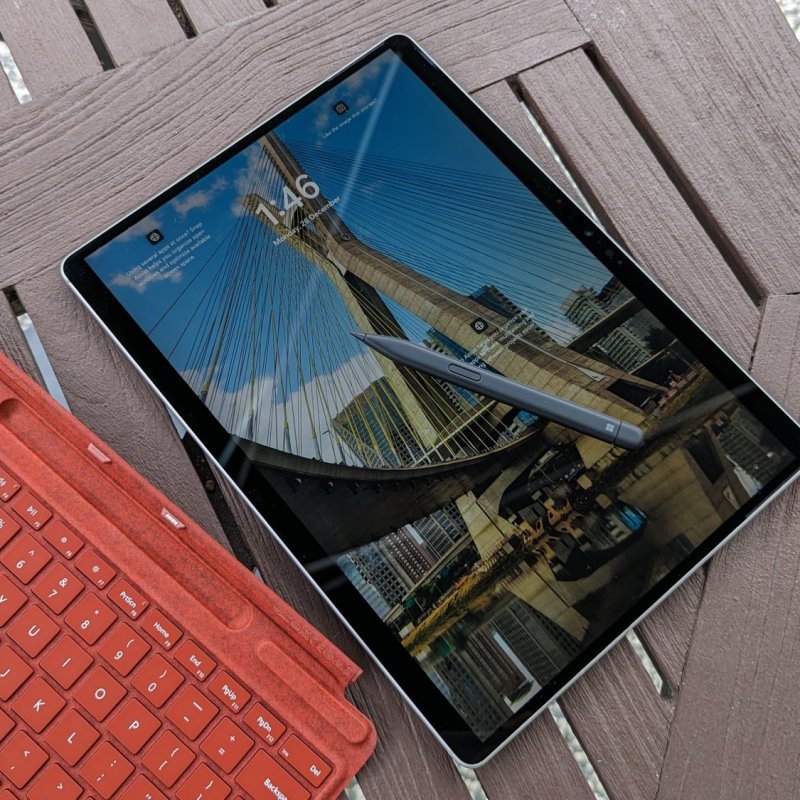 Microsoft Surface Pro 9, Core i7- 12th, Ram 16 gb, SSD 256gb, 12.3 Touchscreen Tablet PC, Windows 11
